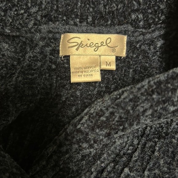 Sweater - Picture 3 of 3